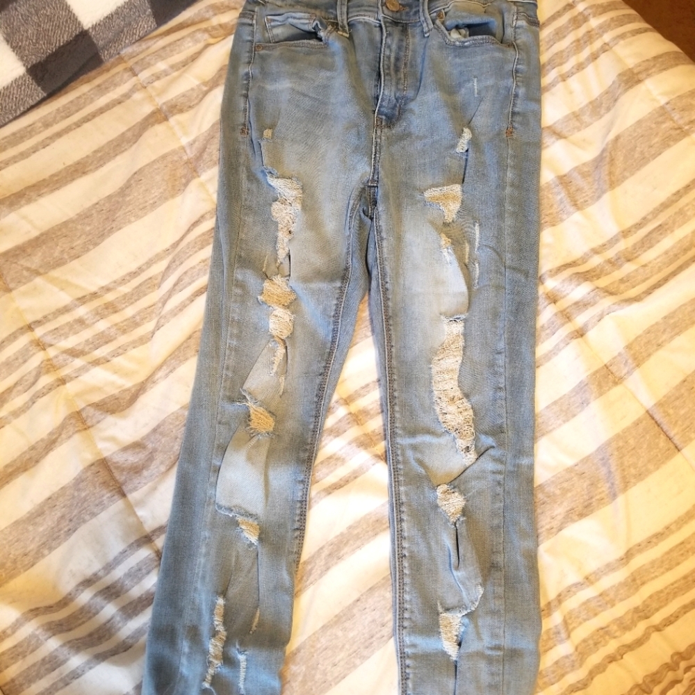 Ripped jeans